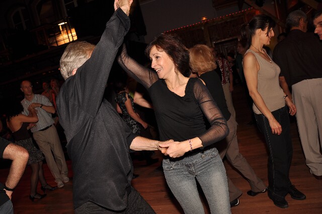 min 2009 11 29 station danse 247